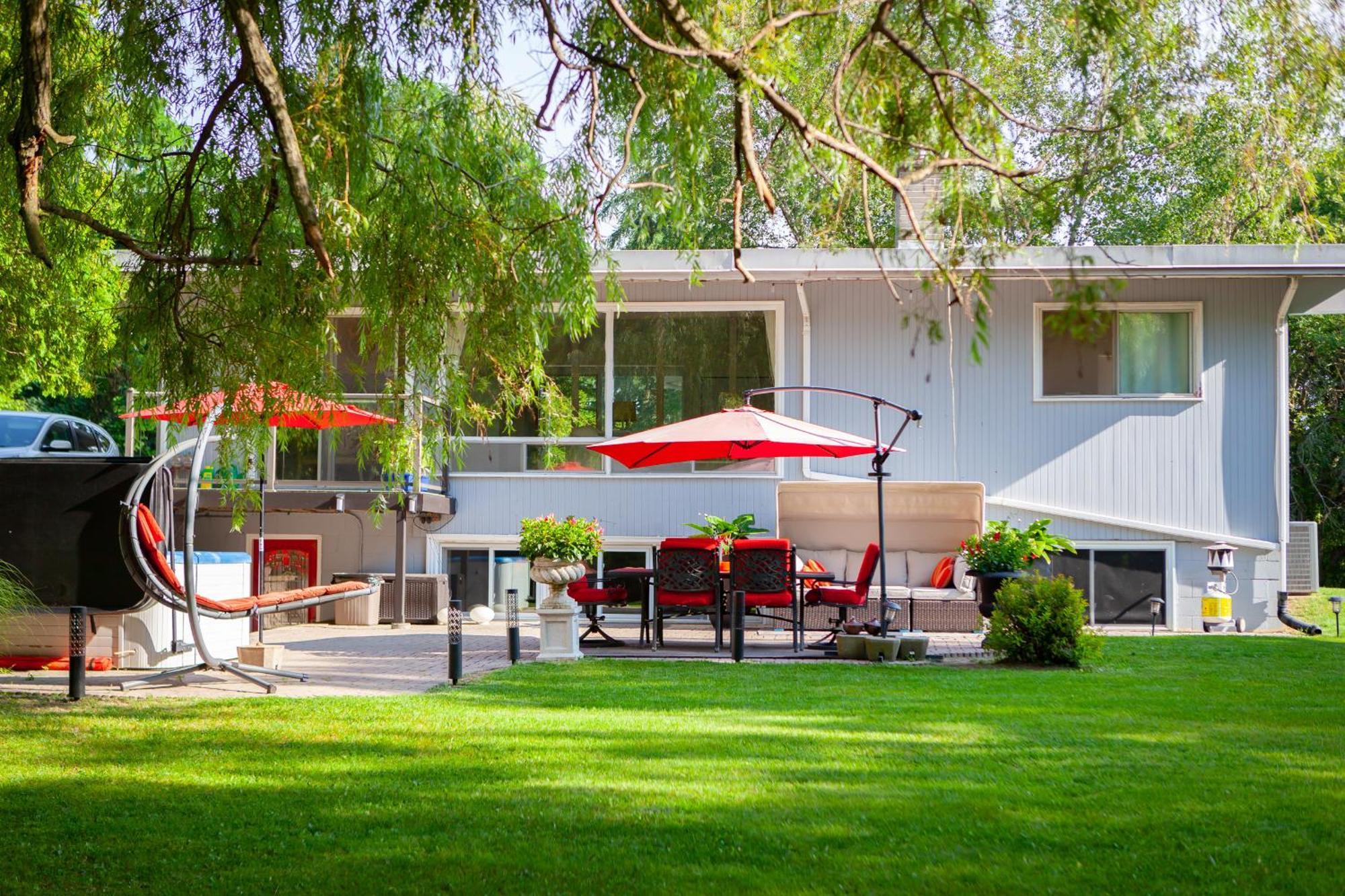 Nature Oasis Bar Room Dundas Екстериор снимка