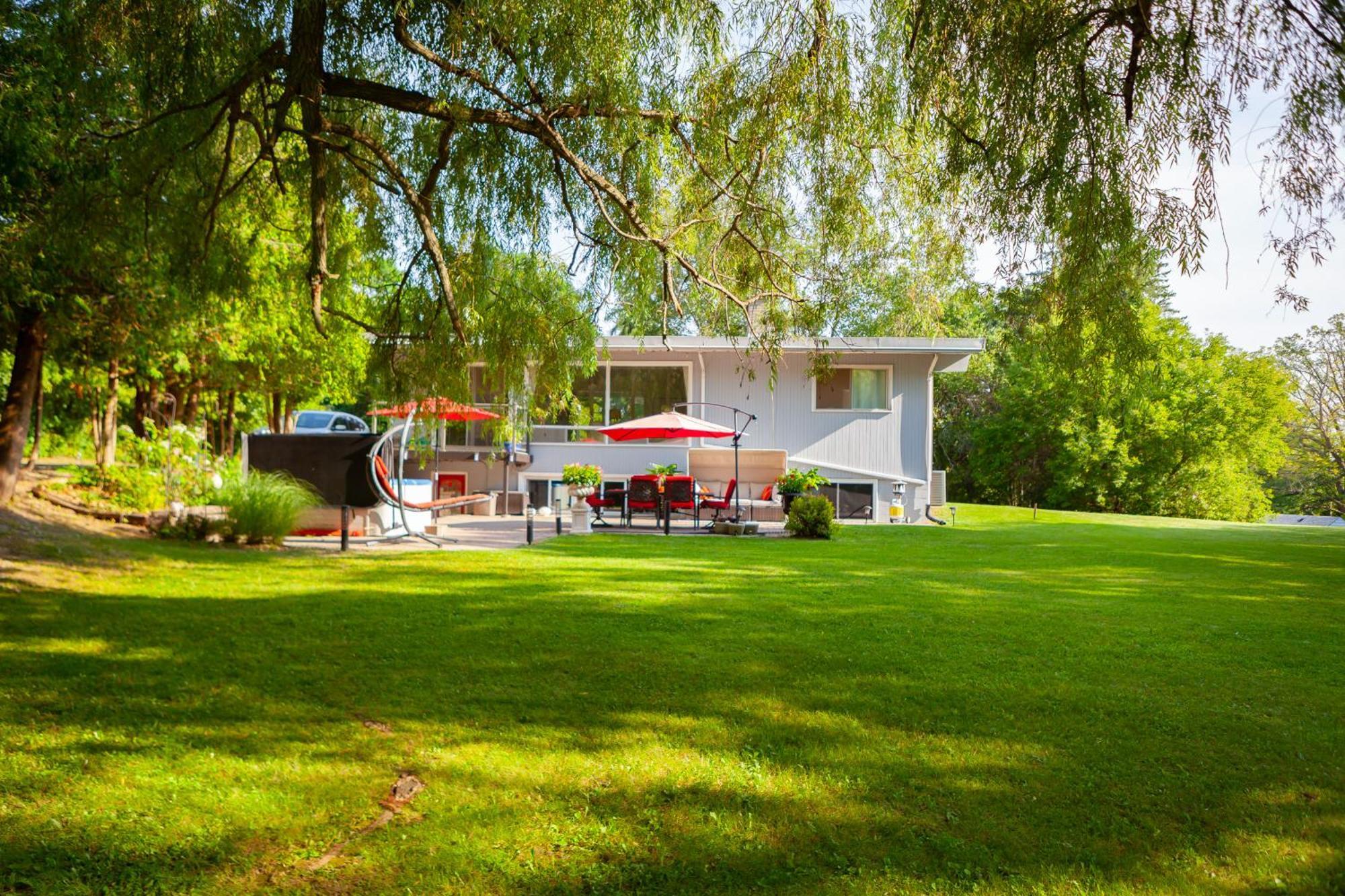 Nature Oasis Bar Room Dundas Екстериор снимка