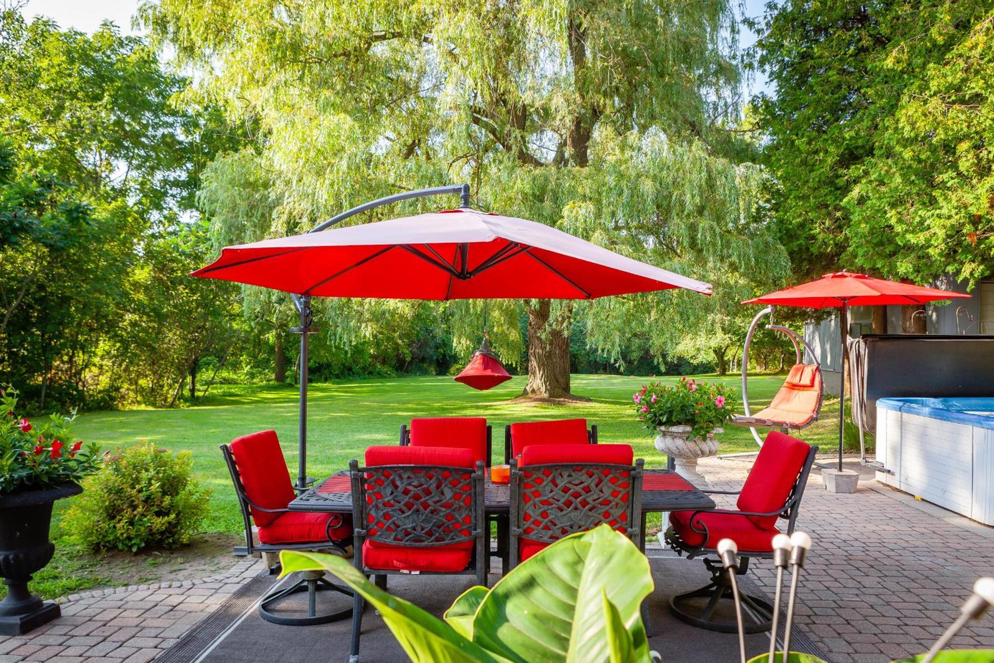 Nature Oasis Bar Room Dundas Екстериор снимка